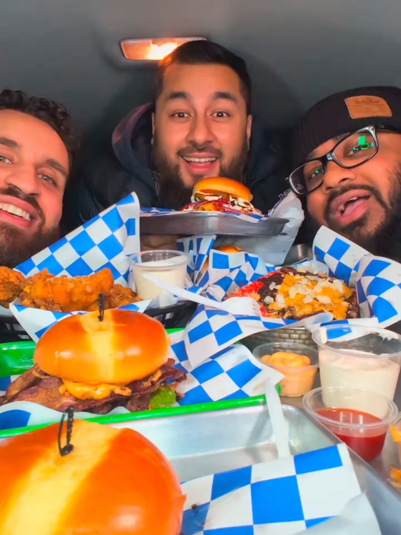 📍 Amir's. 263B Meacham Ave, EImont, NY 11003 We gotta talk about this spot. An absolute slept on spot that needs its flowers. sweaaarrr, some of the best burgers I've ever had. And the Animal fries are a MUST. And if you like spice, get the Ghost zinger chicken sando. Great bite. We didn't add this in the video, but their refreshers are amazing dude. Highly recommend this spot. Enjoy! #fypage #food #halal #tiktokfood #foodtiktok