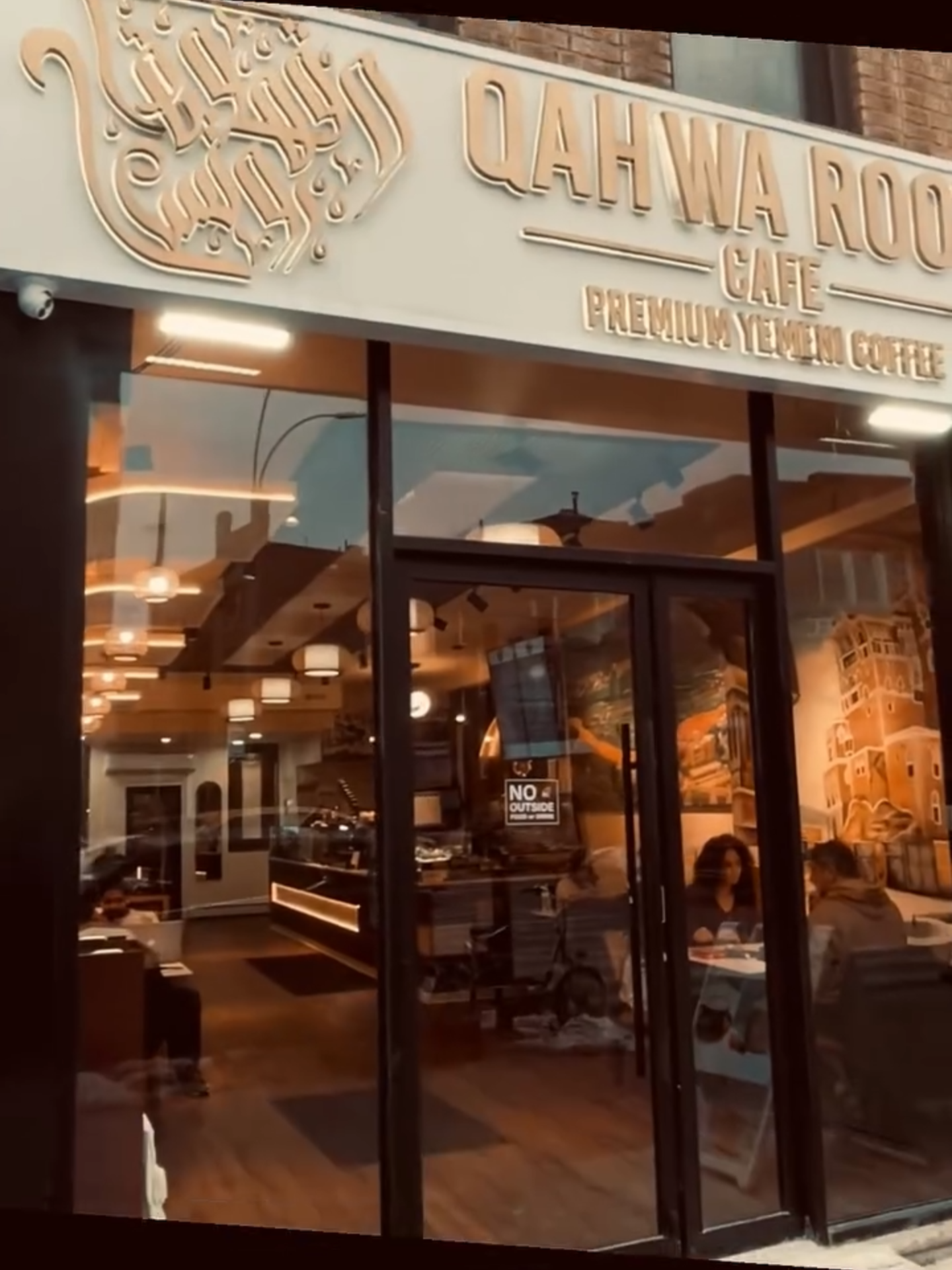 POV: you just found your new favorite coffee spot ☕🔥
Authentic Yemeni coffee hits different 👀
Brooklyn knows the vibe.
#coffeetok #yemenicoffee #brooklynfood #coffeevibes #qahwaroots #nyccoffee