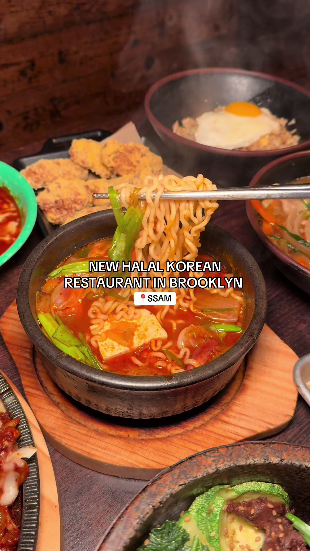 New Halal Korean Restaurant! 🇰🇷 Ssam Korean Bistro 📍170 Smith St, Brooklyn, NY 11201 Items featured: -Army Stew -Beef Bulgogi Bibimbap -Fried Rice w/ Chicken -Spicy Chicken BBQ -Tteokbokki -Dumpling Miso Ramyun -Spicy Soy Garlic Chicken Wings -Cheesling Fries -Lycheeade Mocktail -Mangoade Mocktail Give it a try & enjoy!