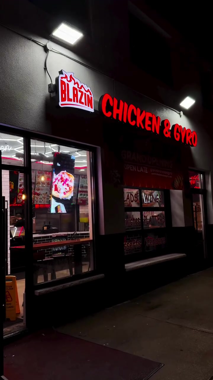 Blazin Chicken & Gyro Hackensack 📍 37 E Broadway, Hackensack, NJ 07601 #blazin #halal #halalfood #yummy #gyro #newjersey #foodreview #fyp #hackensack #foodlover #halalflavorstop #latenight #bite #cheesesteak #milkshake